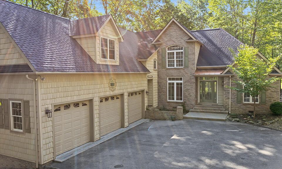 1st image of 393 Hawks Chase Ln