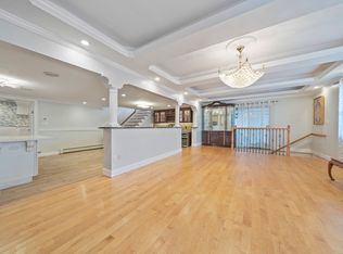 20 Madison Ave, Quincy, MA 02169