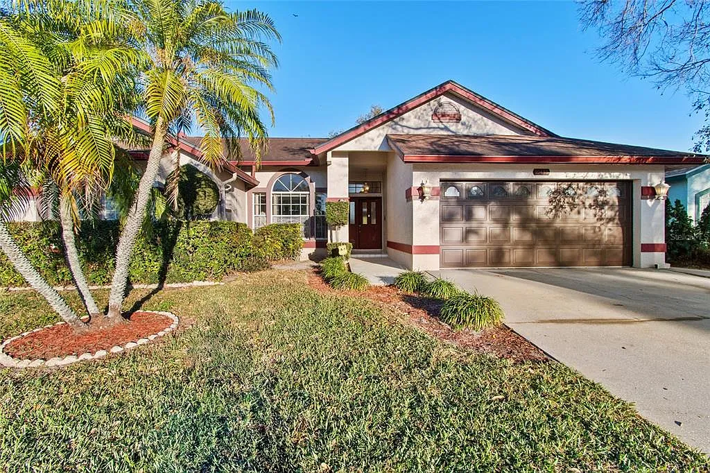 3 bed, 2.0 bath, 1903 sqft, $3,595 — Photo 1