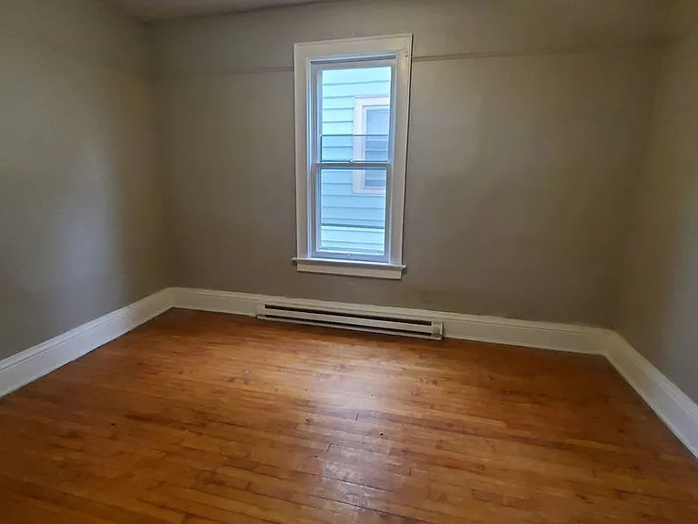 2106- 2106A W Keefe Ave (Duplex) — Photo 4