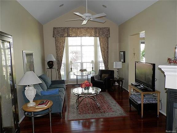 4th image of 17106 Caitlin Cir #1