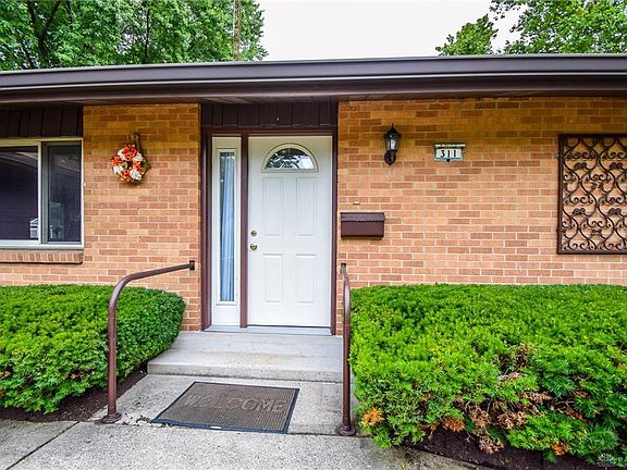 3rd image of 311 S Village Dr