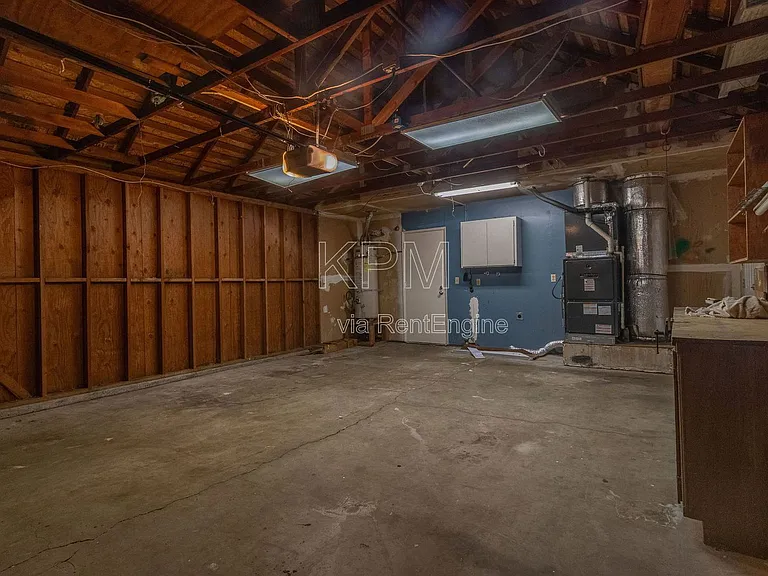 2828 Smoke Tree Cir — Photo 35