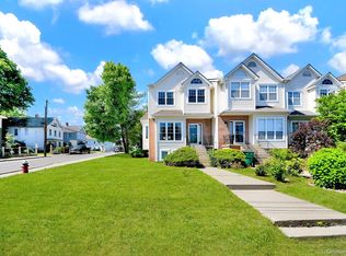 361 Verplanck Avenue, Beacon, NY 12508