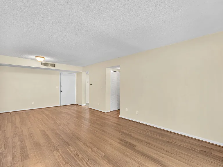 801 Russell Ln #254 — Photo 8