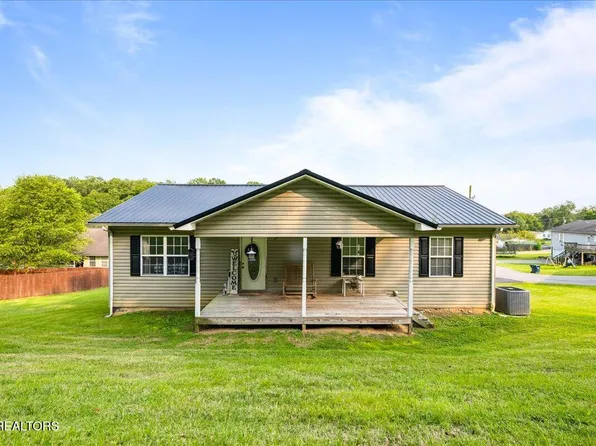 115 Sam William Ln, Jacksboro, TN 37757