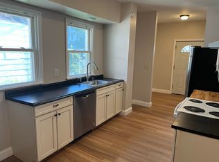 13 W Sunnyside Way, Troy, NY 12180