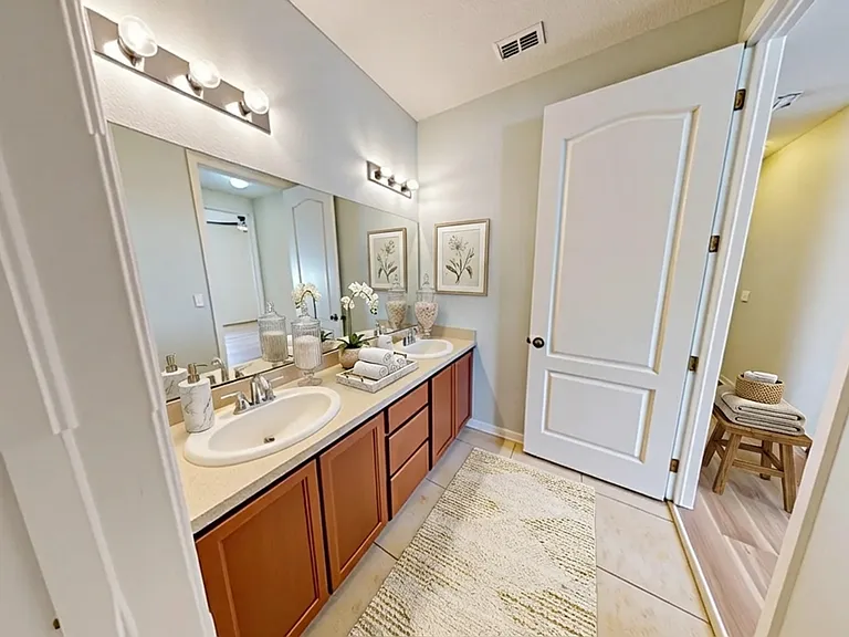 15707 Lexington Park Blvd — Photo 35