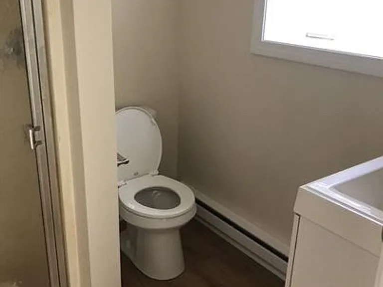 434 Russell Rd — Photo 12