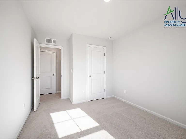 44 Sophie Kathryn Dr #1 — Photo 33