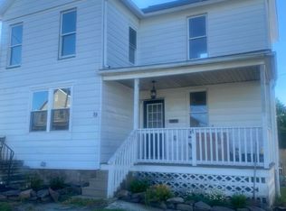 19 Green St, Edwardsville, PA 18704