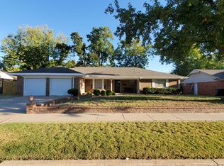 1207 Greenbriar Ct, Norman, OK 73072