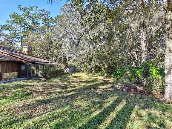 4th image of 616 Seven Oaks Ct