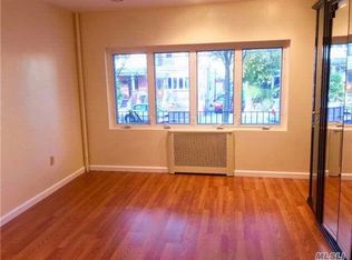 7828 68th Rd, Middle Village, NY 11379