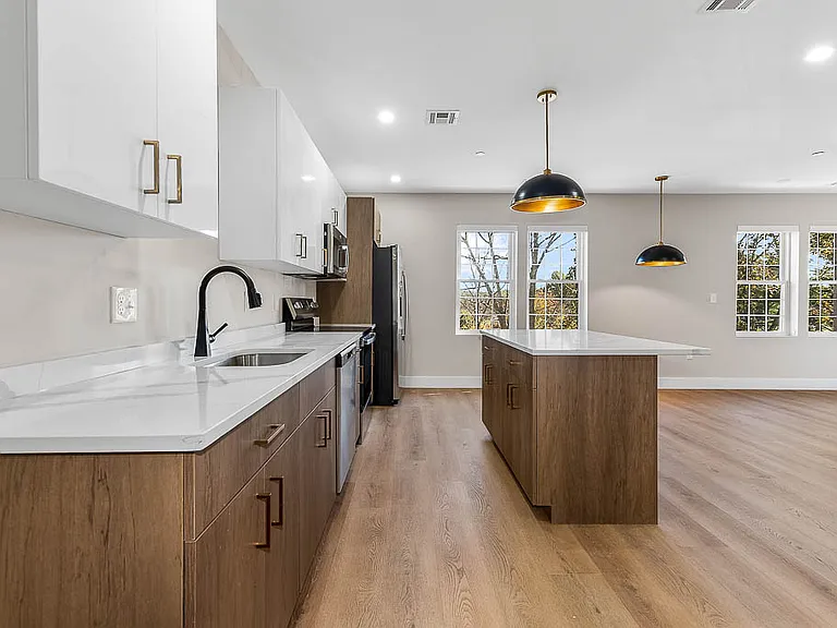 The Block at 22 Everett St — Photo 53