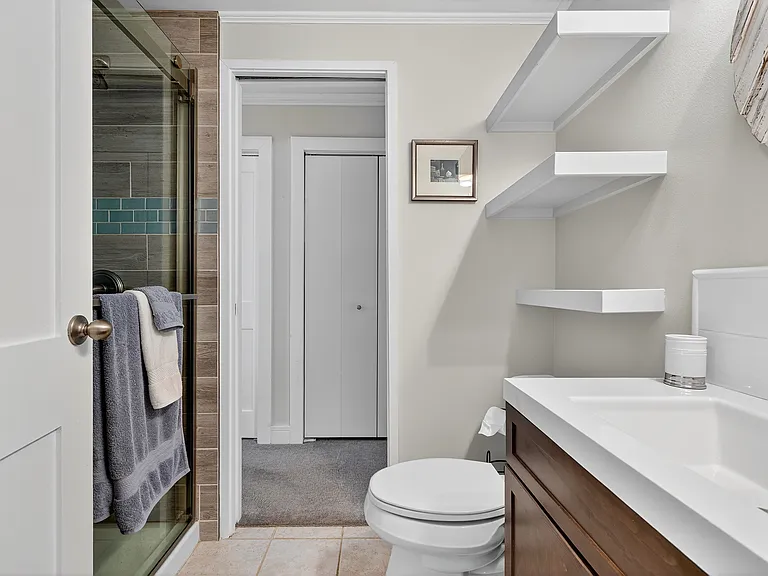148 Breakwater Dr #605 — Photo 16