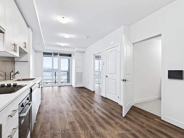 461 Green Rd #220 — Photo 12