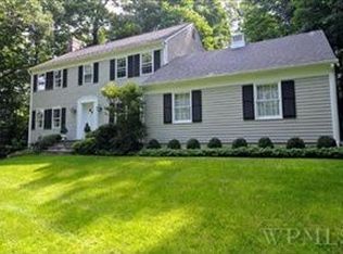 15 Upland Dr, Chappaqua, NY 10514