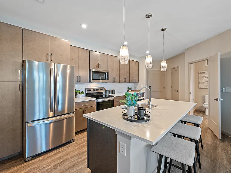 19Nineteen Promenade — Photo 165