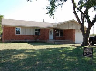 122 SW 49th St, Lawton, OK 73505
