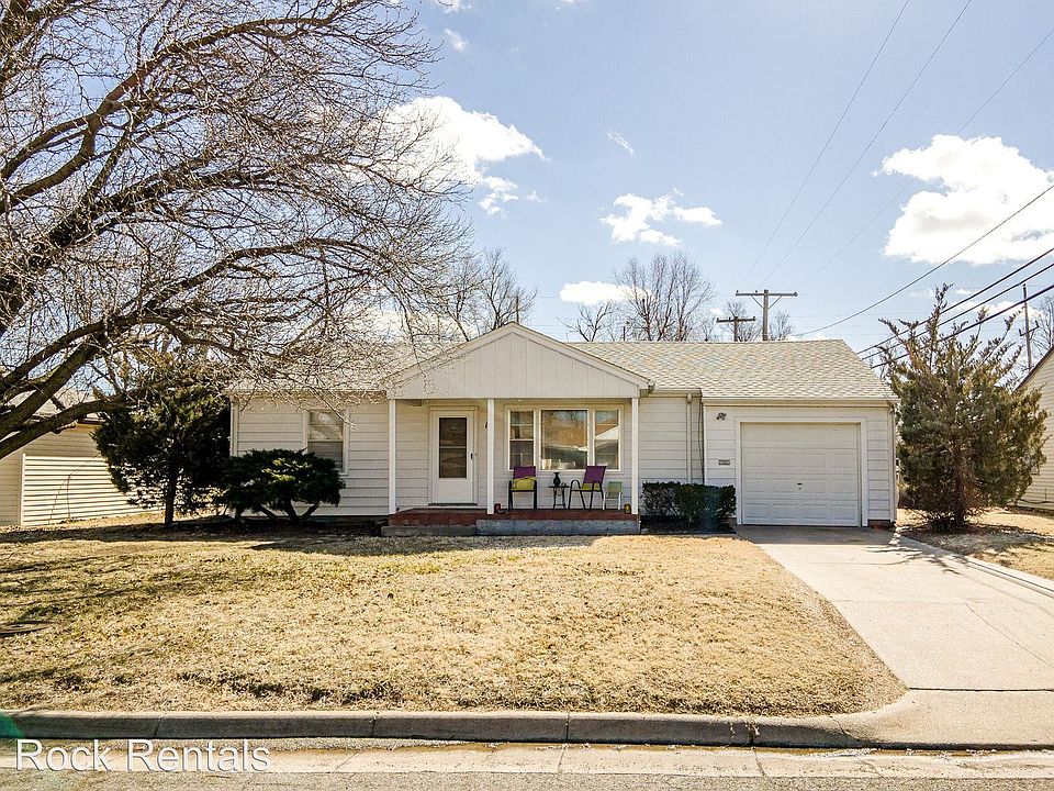 2nd image of 17 Sunflower Ave
