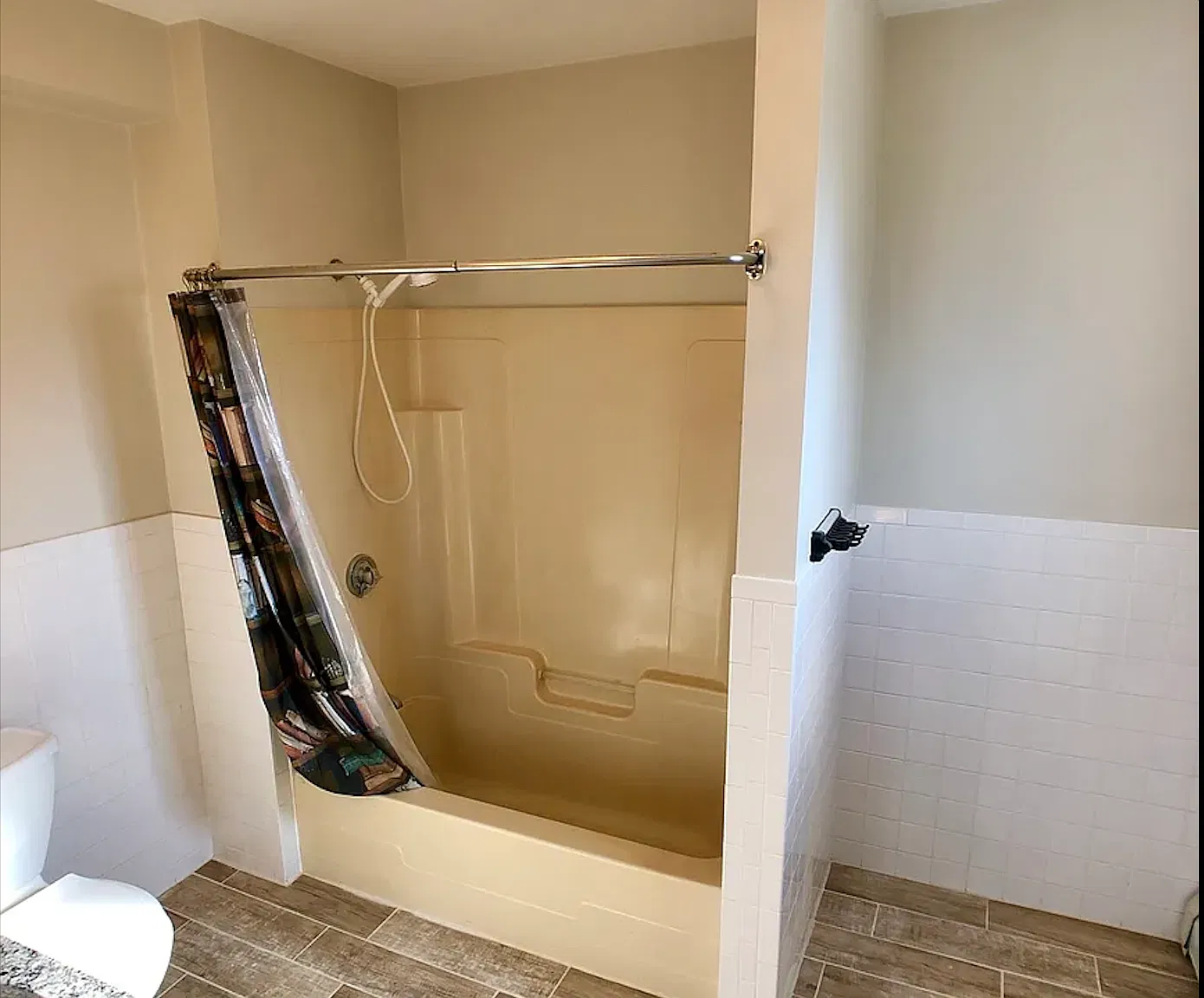 180 Heath St — Photo 1