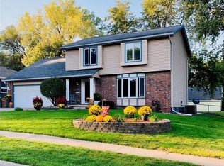 3443 Brookview Dr, West Des Moines, IA 50265