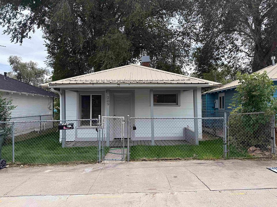 1st image of 209 W Young St