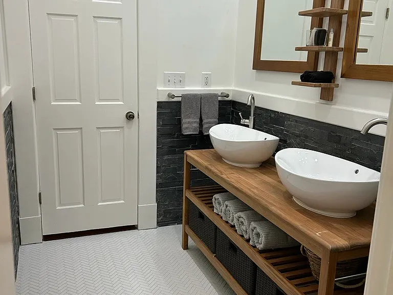 20 W Oglethorpe Ave #C — Photo 13