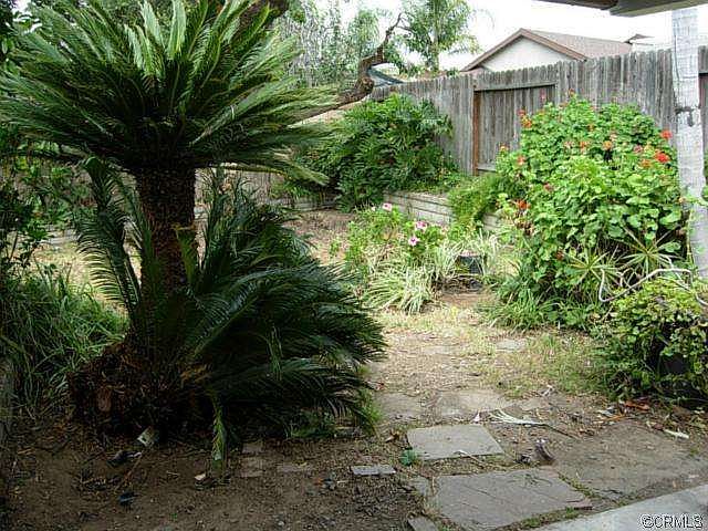 2nd image of 2821 Dayna St