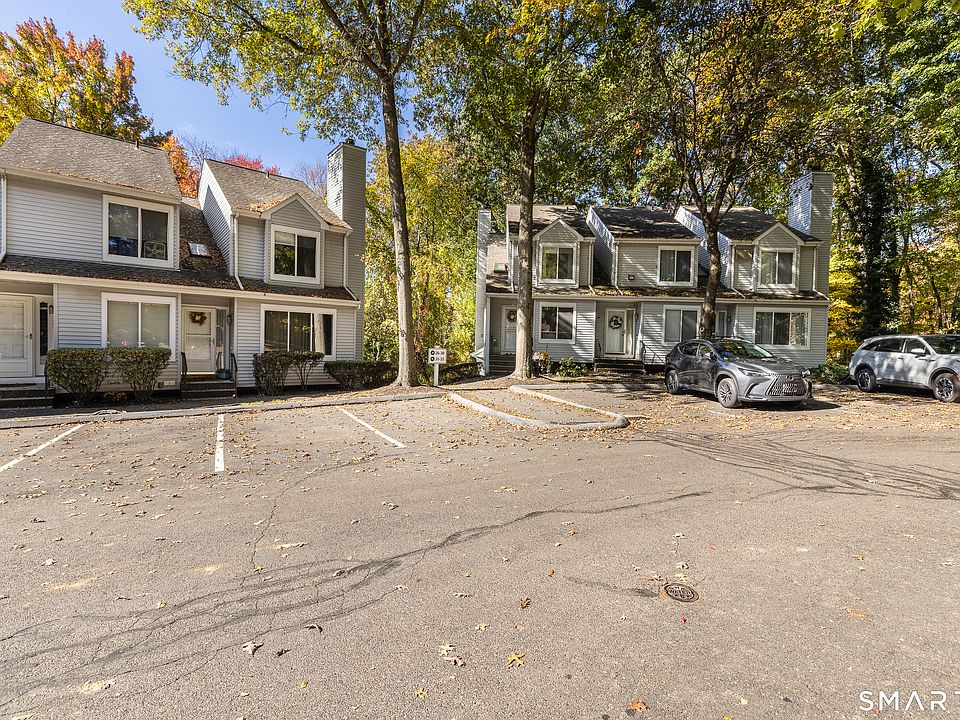 1st image of 20 East Pembroke Road #30