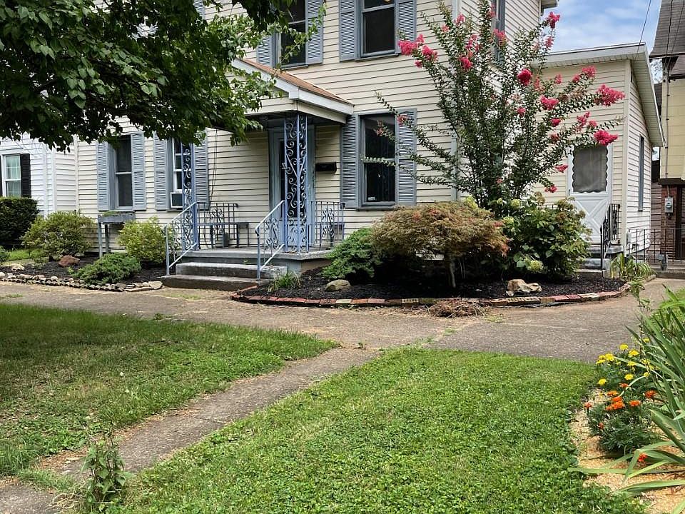 1st image of 406 6th St