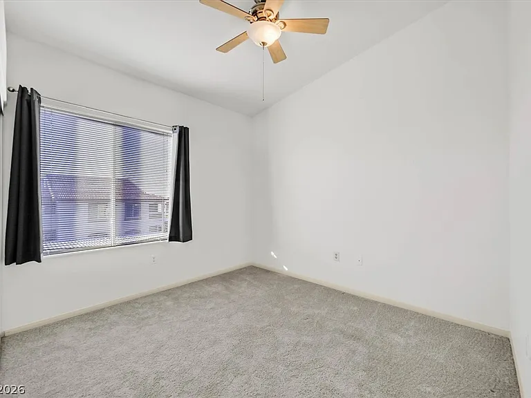 2305 W Horizon Ridge Pkwy #1523 — Photo 11