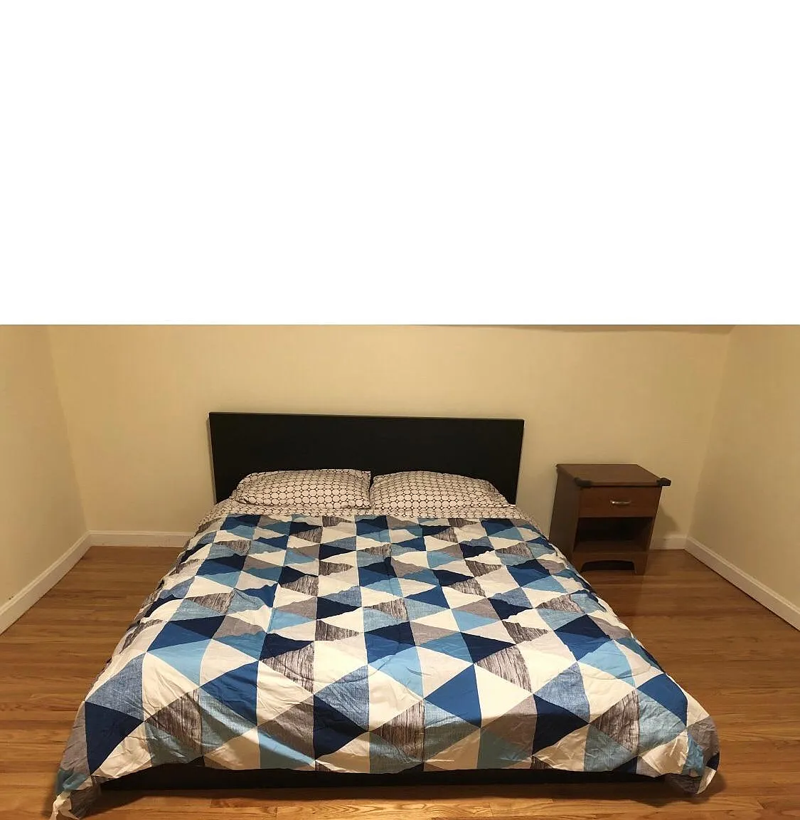 4 bed, 1800 sqft, $3,200 — Photo 2