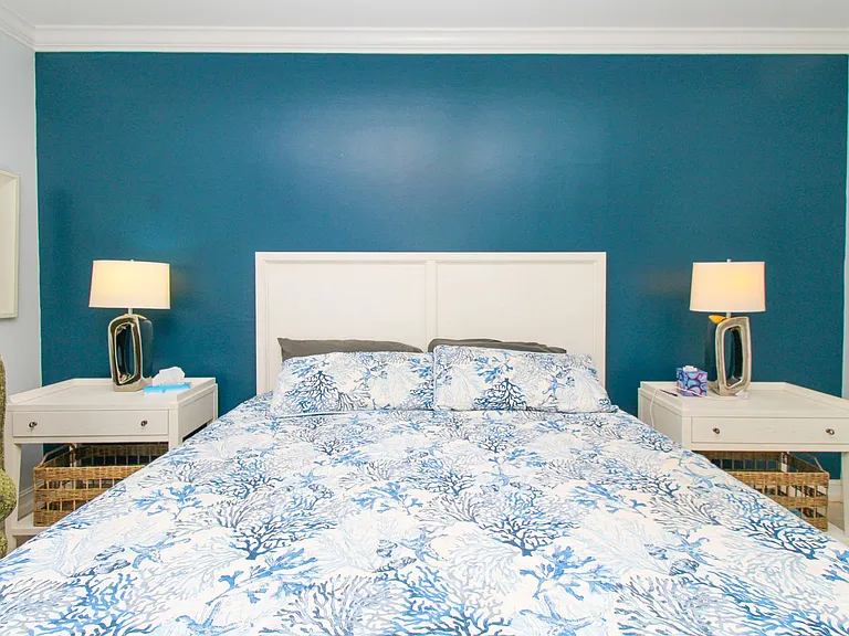 817 Carrick Bend Cir #101 — Photo 37