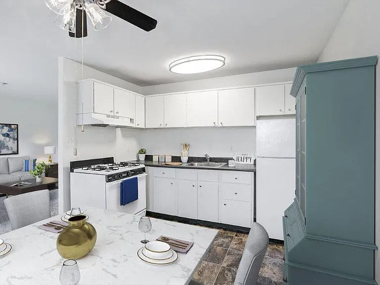 Woodacres Apartment Homes — Photo 3