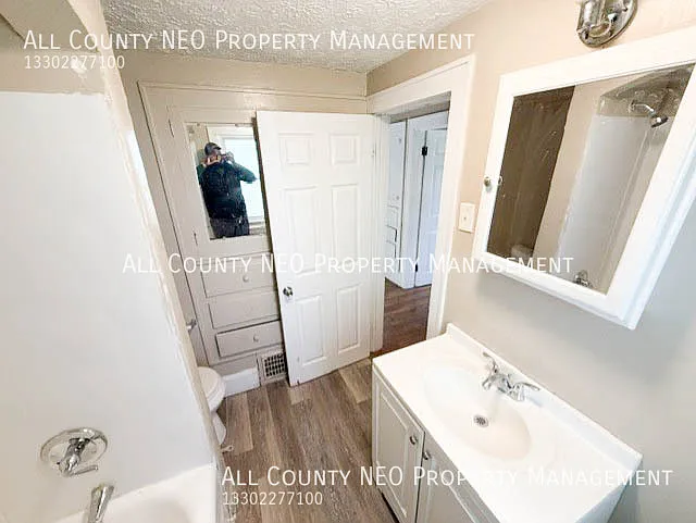 321 Grace Ave — Photo 19