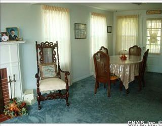 4th image of 415 Parsons Dr