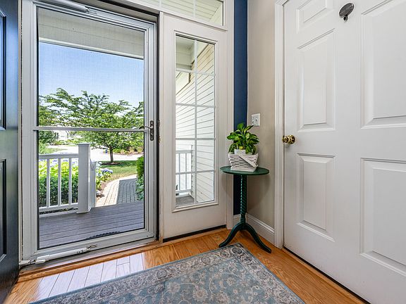 4th image of 14 Stony Brook Drive