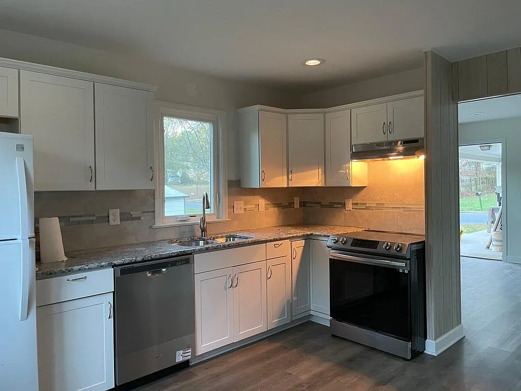 830 Occoneechee Ave — Photo 3