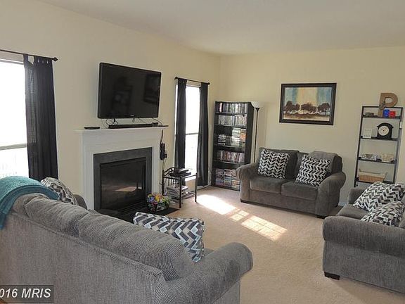 5th image of 1851 Cranberry Ln