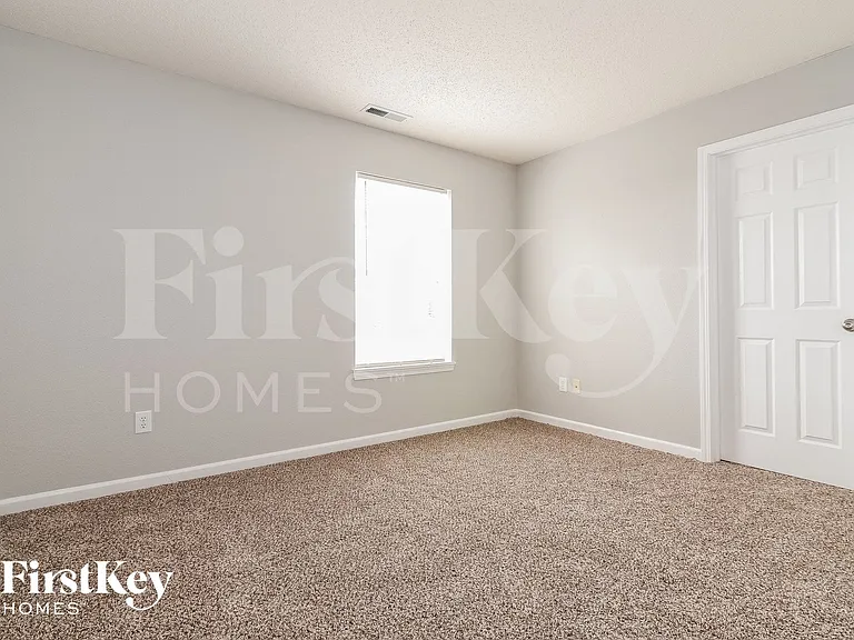 10256 Clear Sky Dr — Photo 9