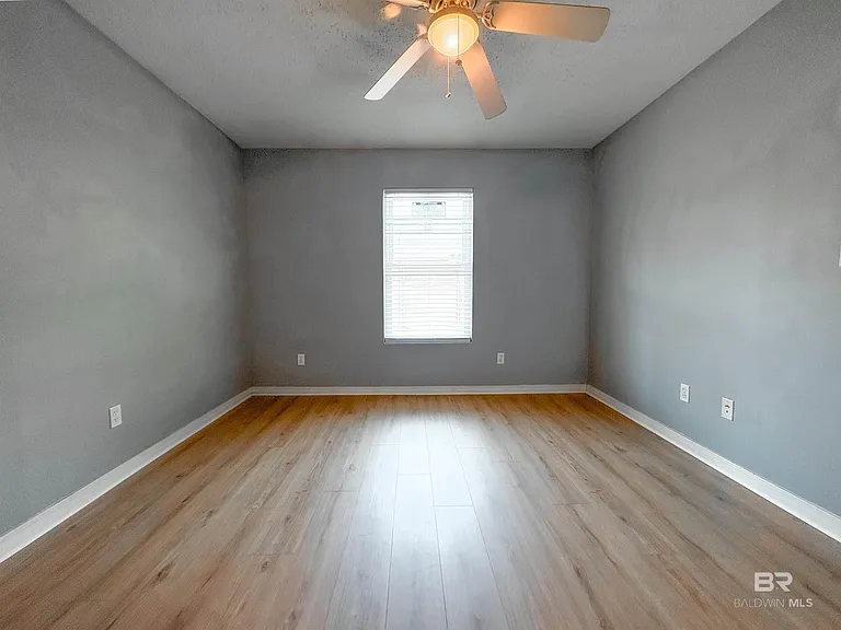 5652 Dee St #A — Photo 22