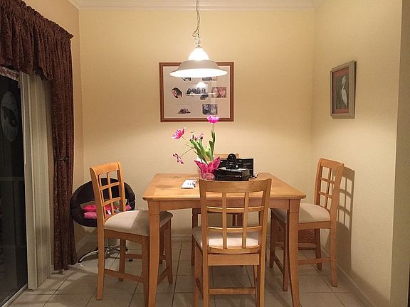 Breakfast Room