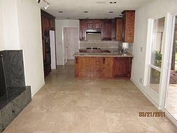 5th image of 3930 Knollwood Ct