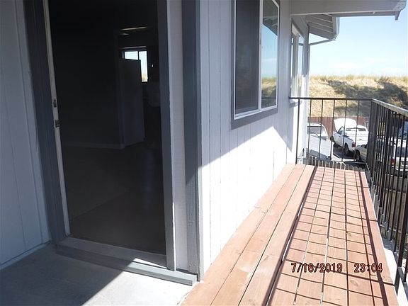 5th image of 2520 Hall St APT 4