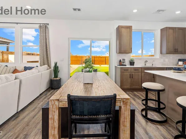 6690 S Barefoot Ave, Tucson, AZ 85746