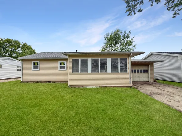 1305 Harper Dr, Rantoul, IL 61866