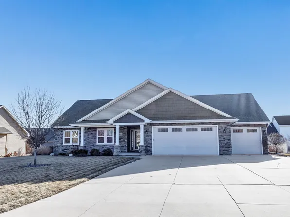 2077 N Gate Rd, Green Bay, WI 54313