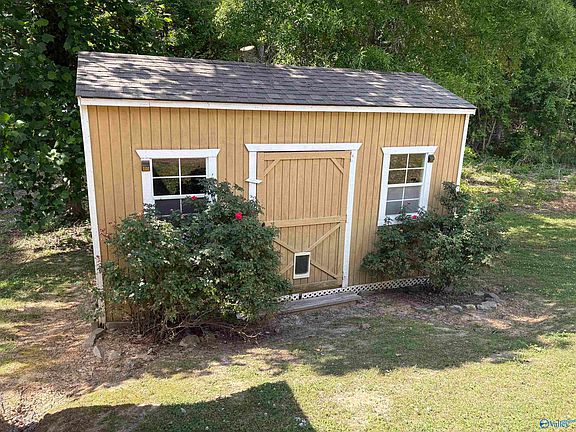 5th image of 1096 Bob Jones Rd